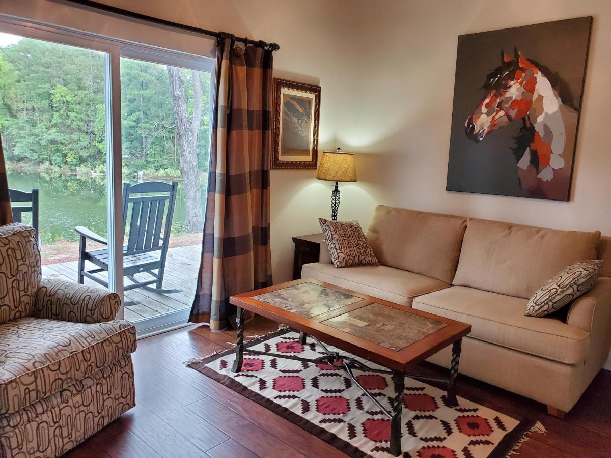 Cape Fear Vineyard And Winery Hotel Elizabethtown Buitenkant foto