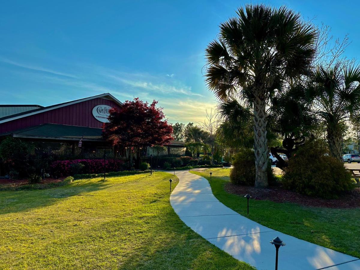 Cape Fear Vineyard And Winery Hotel Elizabethtown Buitenkant foto